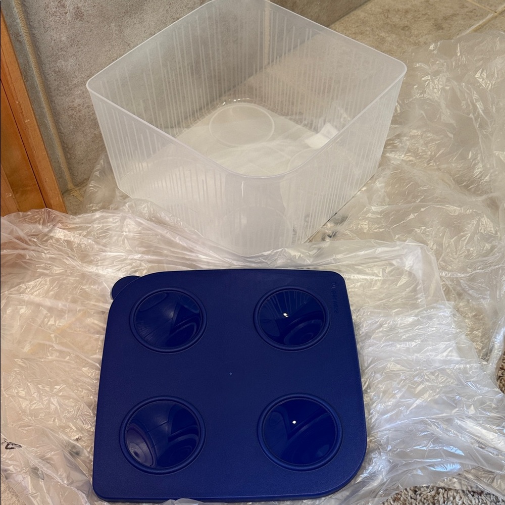 Tupperware fresh n cool Square- Dark Blue